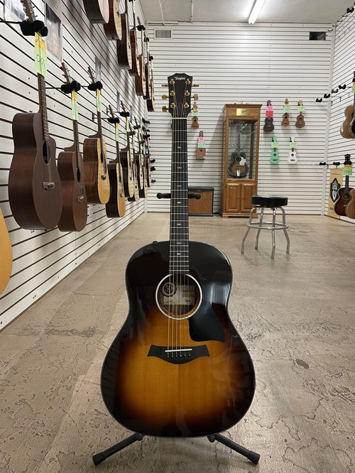 New Arrivals — Bizarre Guitar